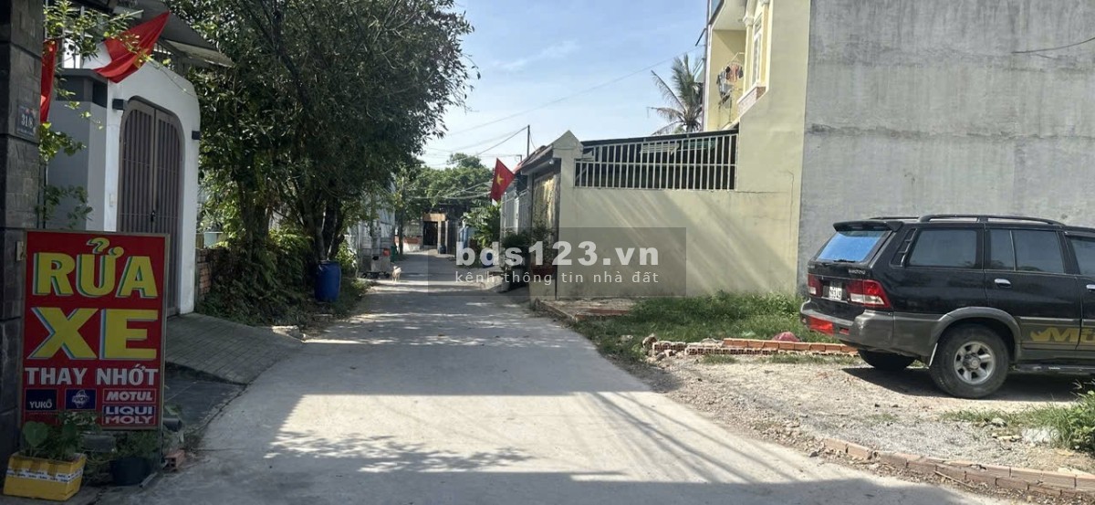 Bán nhanh lô góc 2 mặt tiền đường ngay Dìn Ký, sát QL13, đường ô tô, DT 63m2, giá 2.350 tỷ
