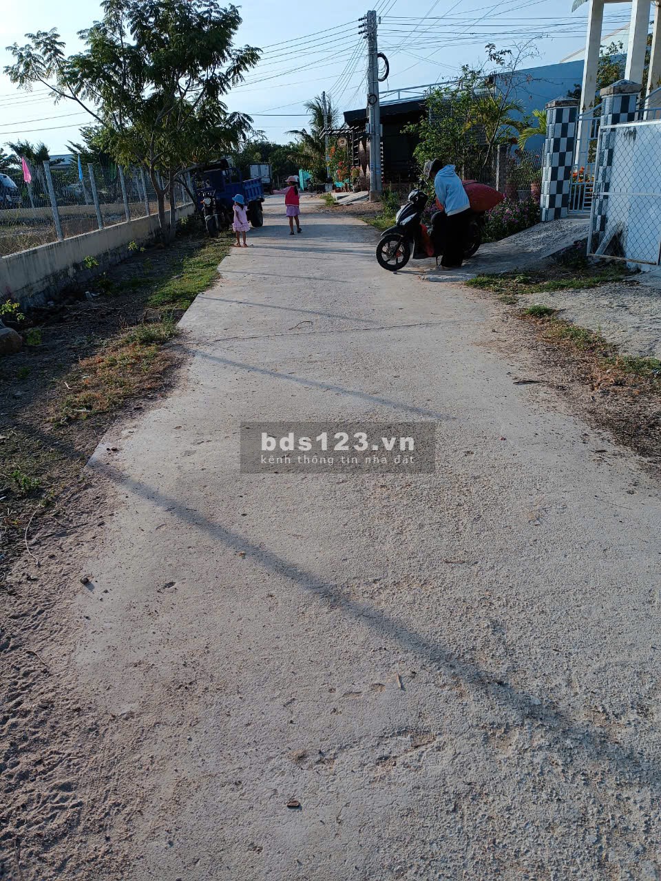 Đất thổ cư Khánh Tân diện tích 100m2 giá 550tr