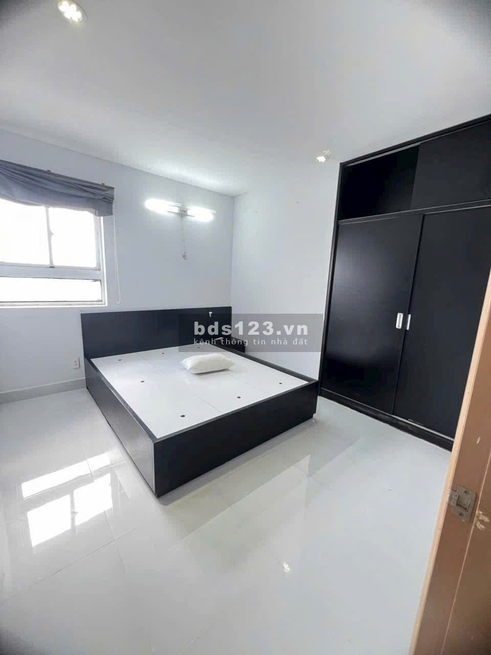 Chung cư Phúc Yên, Phan Huy Ích, TB: 2p ngủ, 2wc, ban công, nt 10tr5/th