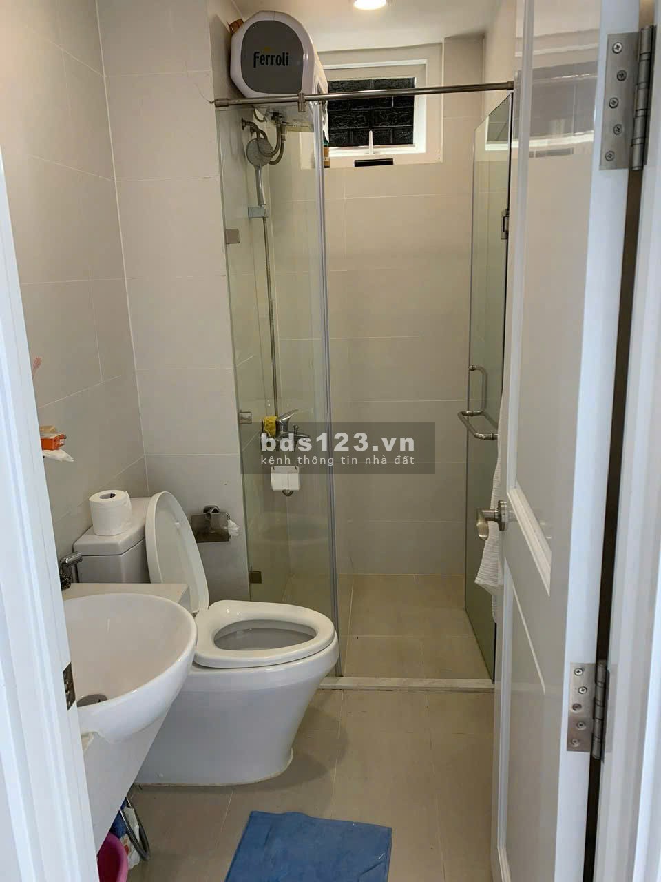 Chung cư Park Legend, Hoàng Văn Thụ, TB: 2p ngủ. 1wc, 15tr/th