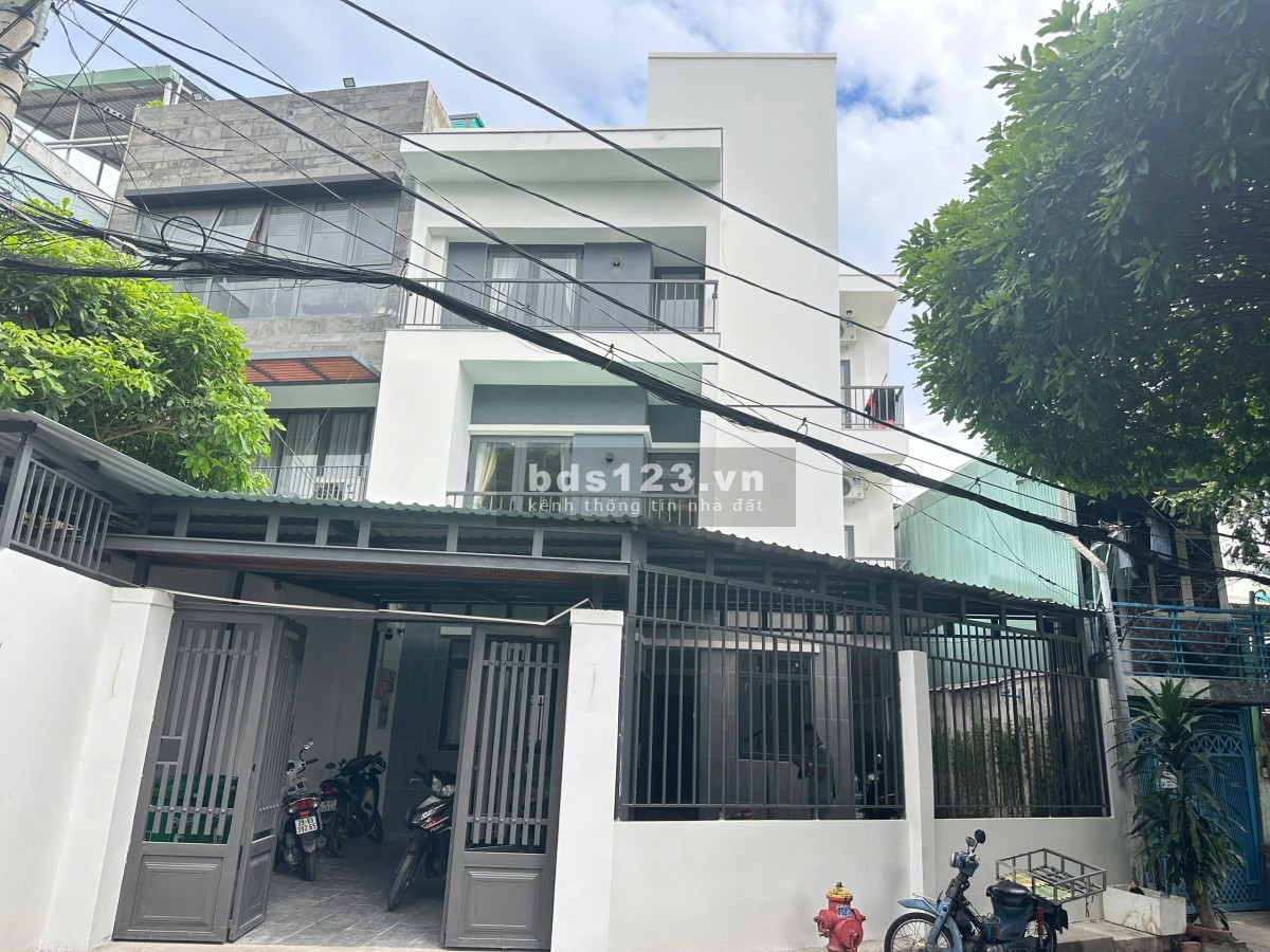 Bán CHDV dòng tiền 120Triệu/tháng, diện tích 200m2 x 4 tầng, Mtiền 9m tại Q. Gò Vấp TP. HCM