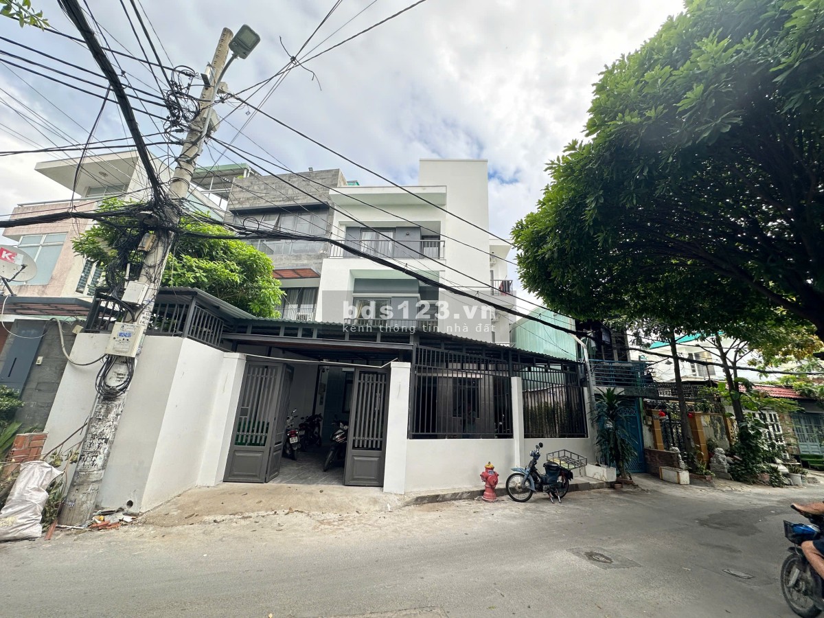 Bán CHDV dòng tiền 120Triệu/tháng, diện tích 200m2 x 4 tầng, Mtiền 9m tại Q. Gò Vấp TP. HCM