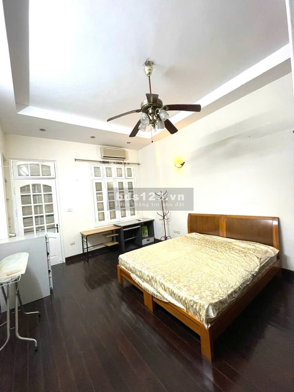 Nhà phân lô Nguyễn Chánh gần BIG C 60M 4,5 tầng 2 mặt thoáng, kinh doanh, văn phòng - 24 tỷ