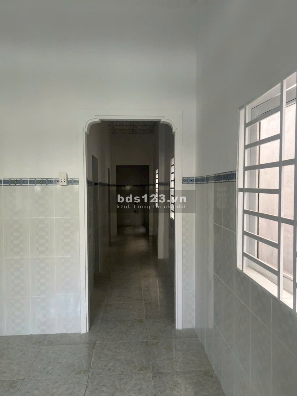 Nhà DT 97,5m2 giá rẻ nhất khu vực view sông SG-ngay nhà hàng Dìn Ký, dưới chân cầu Phú Long