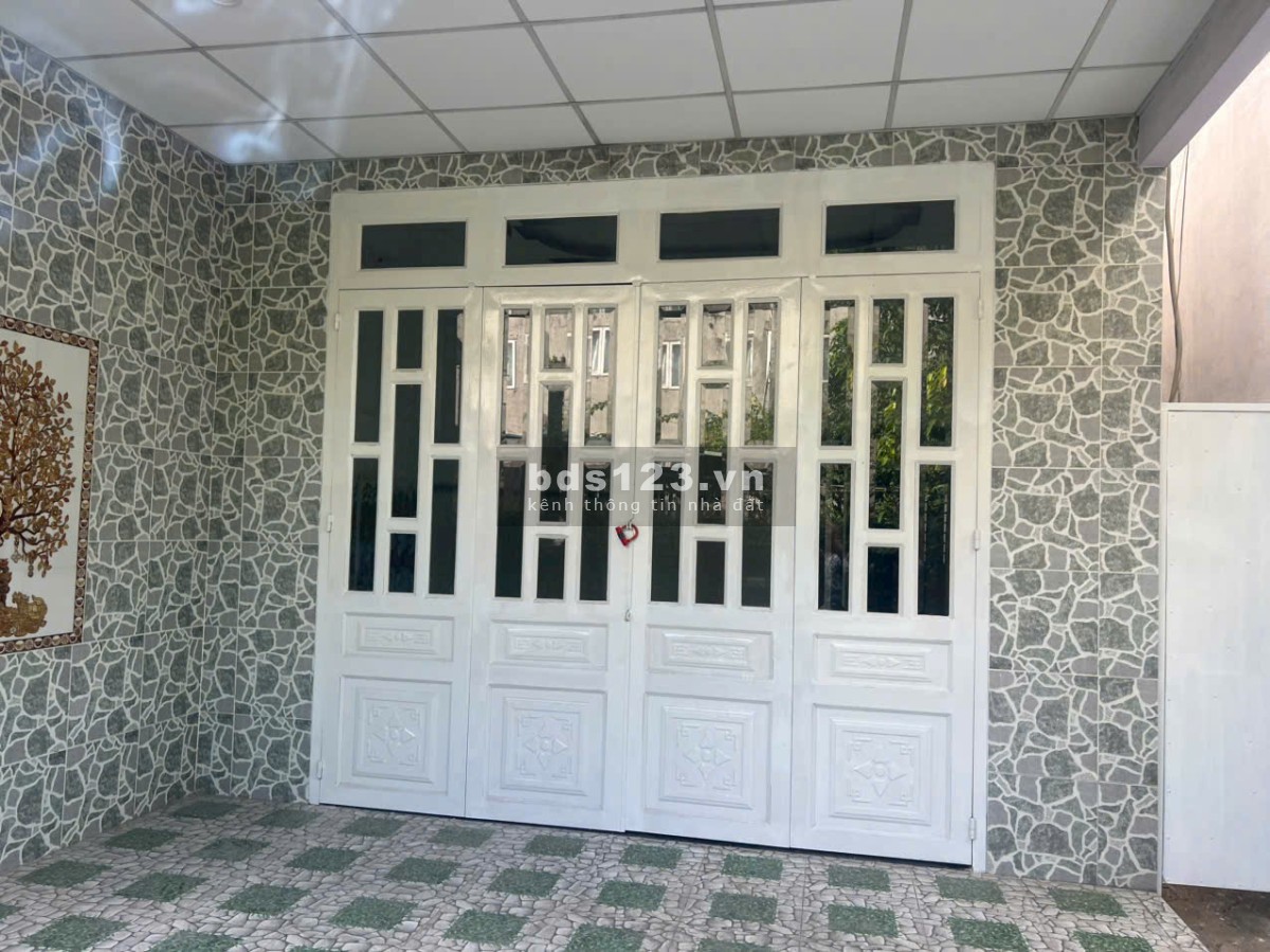 Nhà DT 97,5m2 giá rẻ nhất khu vực view sông SG-ngay nhà hàng Dìn Ký, dưới chân cầu Phú Long