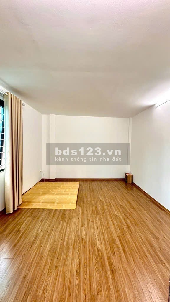 Nhà đẹp phố Minh Khai 35m2x4T đủ đồ giá 5,7 tỷ ngõ thông