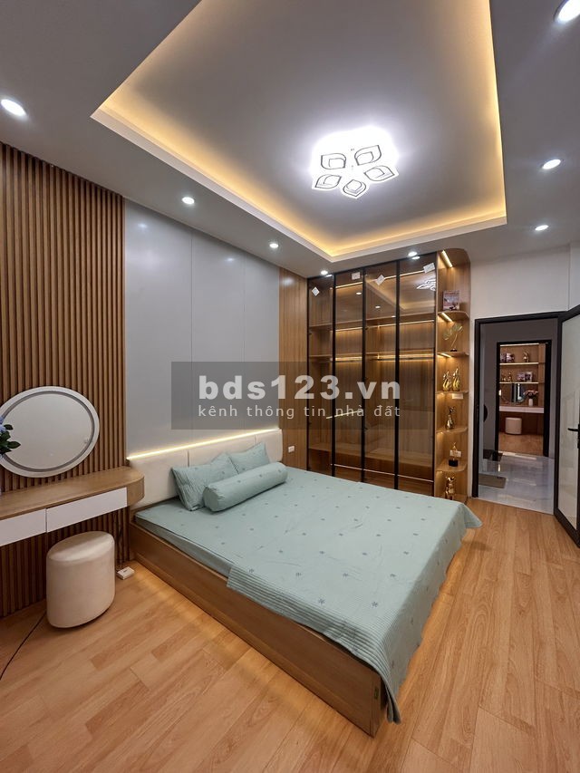 Bán nhà 40m2 tại ngõ 169 Hoàng Mai, 4 tầng, 5 PN, cực hiếm trung tâm quận Hoàng Mai