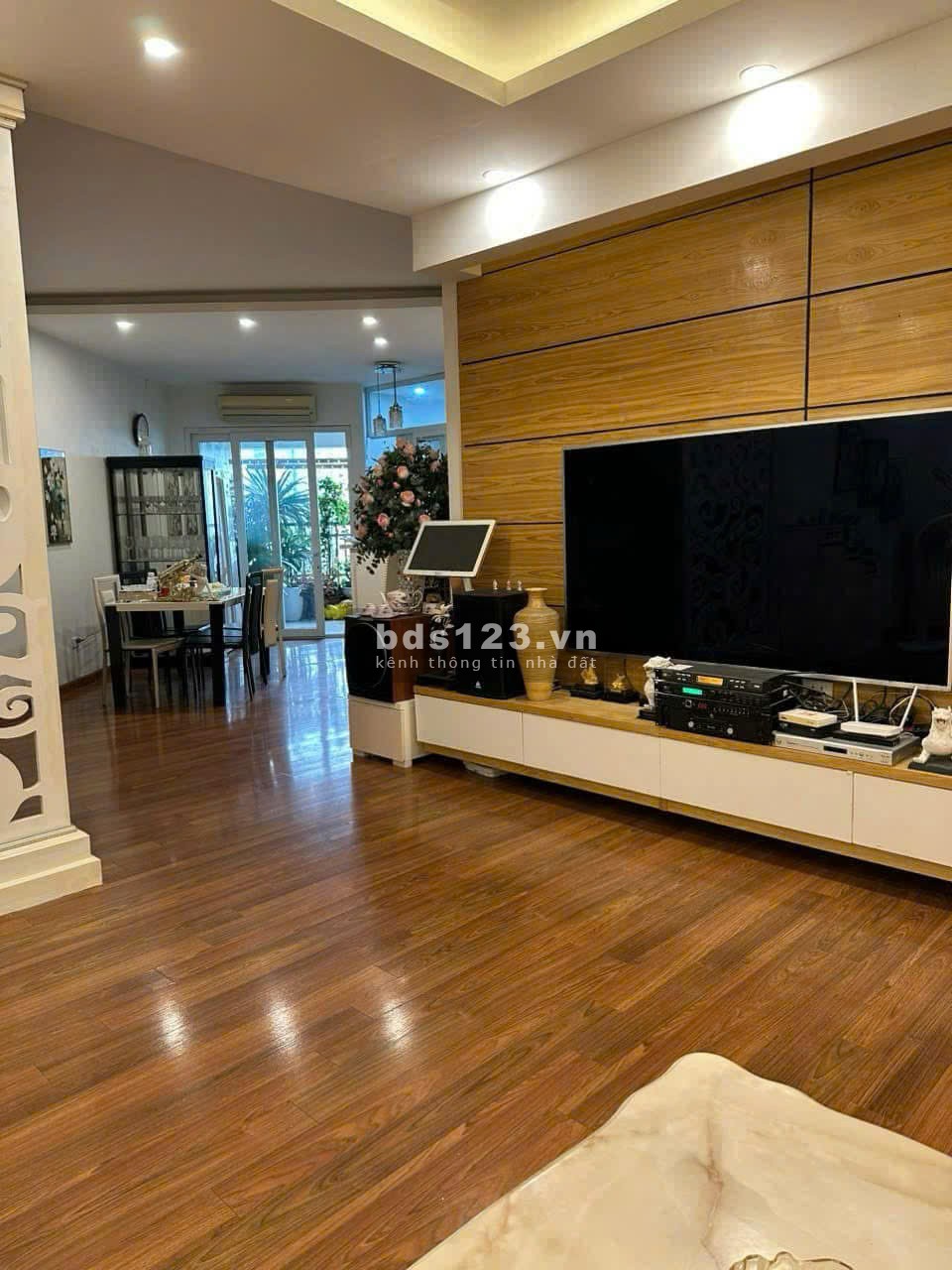 Căn 115m2, 3p ngủ, 2wc, C/C Carillon 1, Tân Bình 13tr/th, Nội thất.