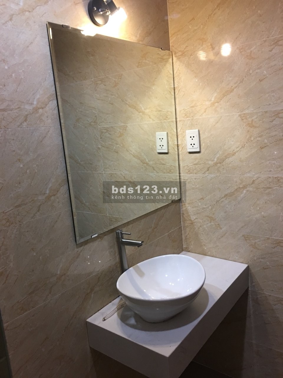 C/c Nguyễn Phúc Nguyên,P10, Quận 3: Rộng 110m2,3p ngủ,15tr/th