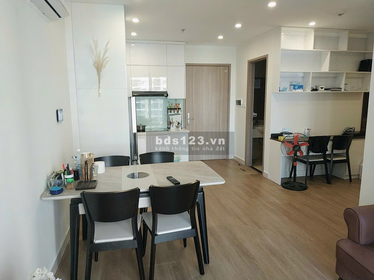 Bán căn 1N+1 43m2 toà S1 Vinhomes Smart City full nội thất giá 3,065 tỷ bao phí. Liên hệ: 0961355531