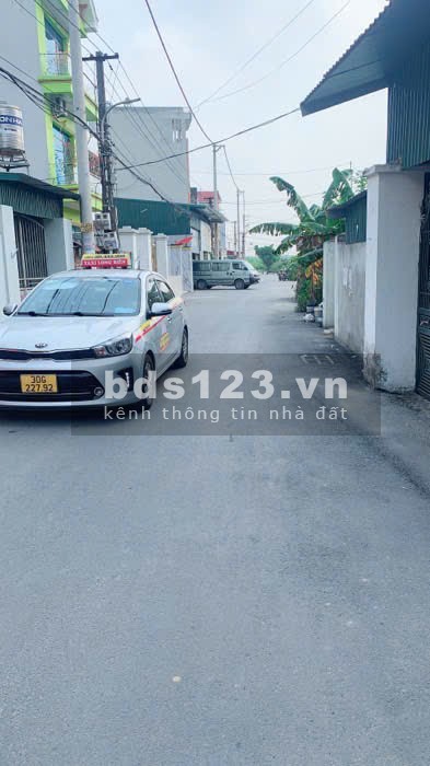 CẦN BÁN GẤP Đất Vân Trì, Đông Anh, ô tô tránh, tiện ích tuyệt vời, 69 m2, nhỉnh 4 tỷ