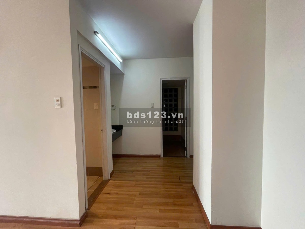 Chung cư Satra, Phan Đăng Lưu, PN: 117m2, 3p ngủ rộng, 2wc, 19tr/tháng.