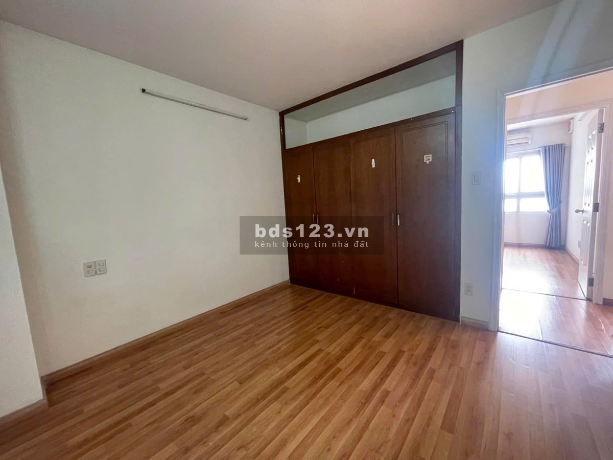 Chung cư Satra, Phan Đăng Lưu, PN: 117m2, 3p ngủ rộng, 2wc, 19tr/tháng.