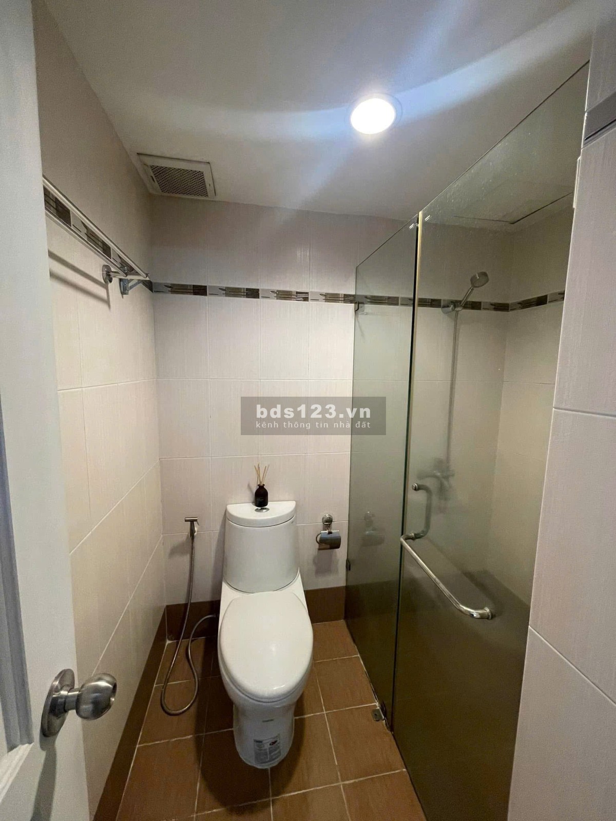 Chung cư Satra, Phan Đăng Lưu, PN: 117m2, 3p ngủ rộng, 2wc, 19tr/tháng.