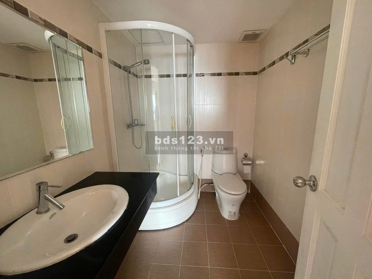 Chung cư Satra, Phan Đăng Lưu, PN: 117m2, 3p ngủ rộng, 2wc, 19tr/tháng.