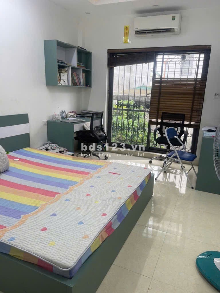 Chính chủ cần bán gấp 262A Đa Sỹ, DT 30 M2, 4 tầng, giá 7 tỷ