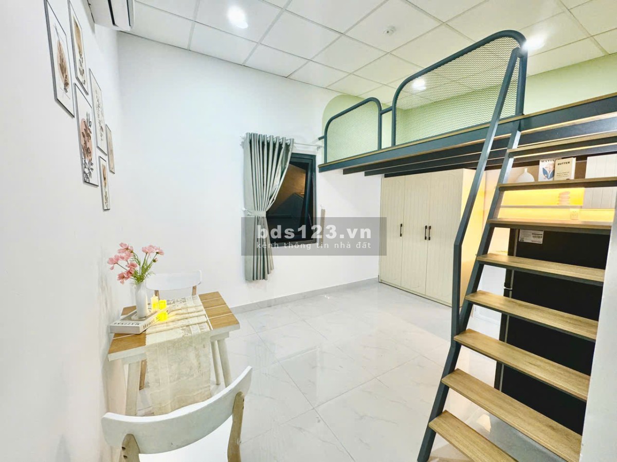 Phòng có gác, cửa sổ trời siêu thoáng, full nội thất