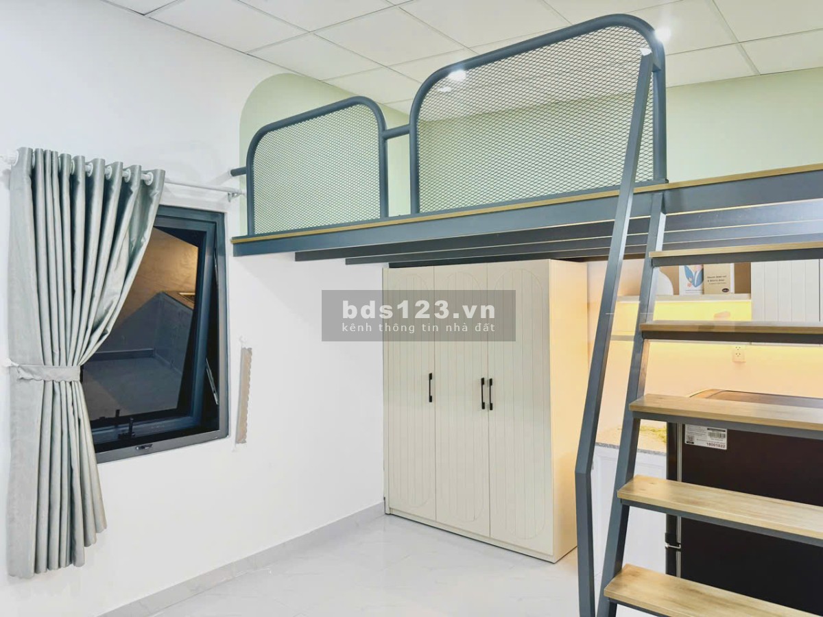 Phòng có gác, cửa sổ trời siêu thoáng, full nội thất