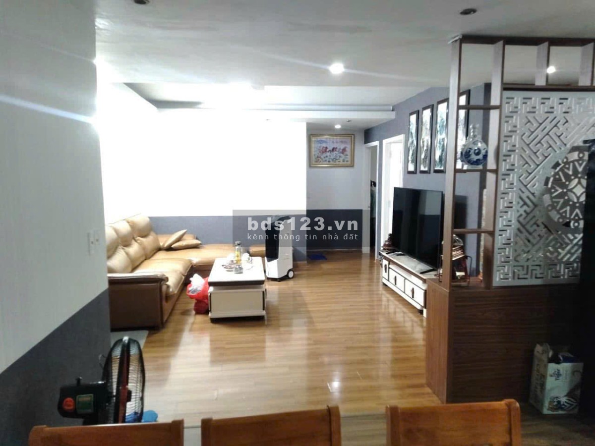 Chung cư Hoa Sen, Lac Long Quân, Q11: 115m2, 3p ngủ, nt, 14tr/th