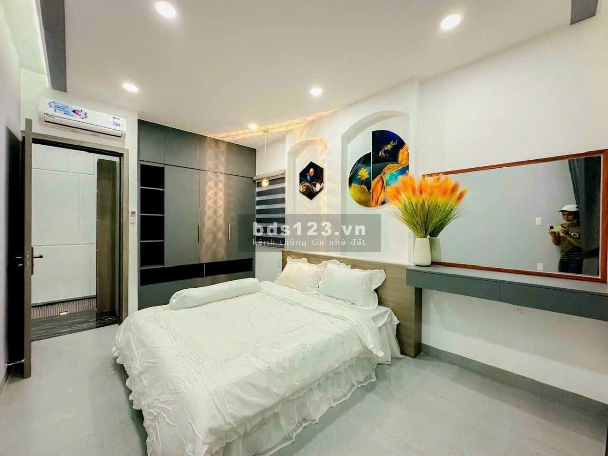 Cần tiền bán nhanh nhà đường hẻm Nguyễn Văn Luông, Quận 6, 55m2, 2 tỷ 180 triệu