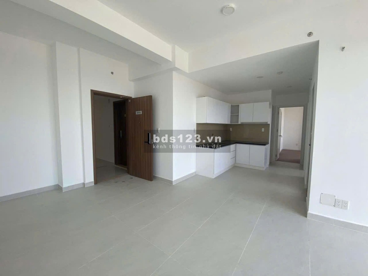 Chung cư Satra, Phan Đăng Lưu, PN: 3p ngủ, 140m2, ban công 20tr/th