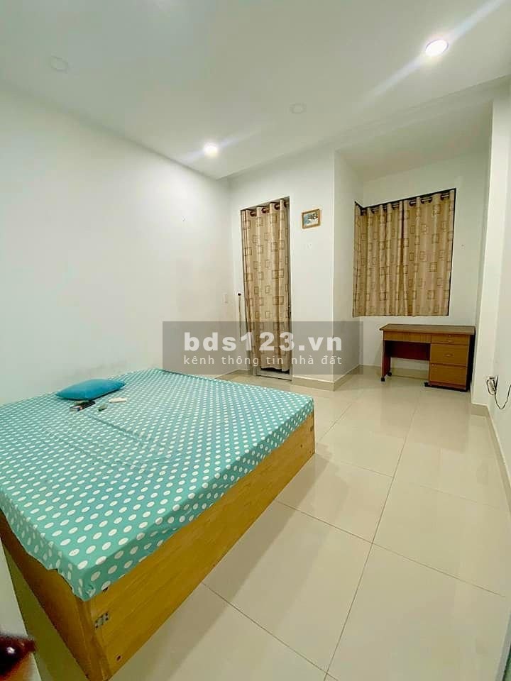 Kẹt tiền ngân hàng bán nhanh nhà đường Ung Văn Khiêm, Bình Thạnh, 54m2, 2 tỷ 560 triệu,