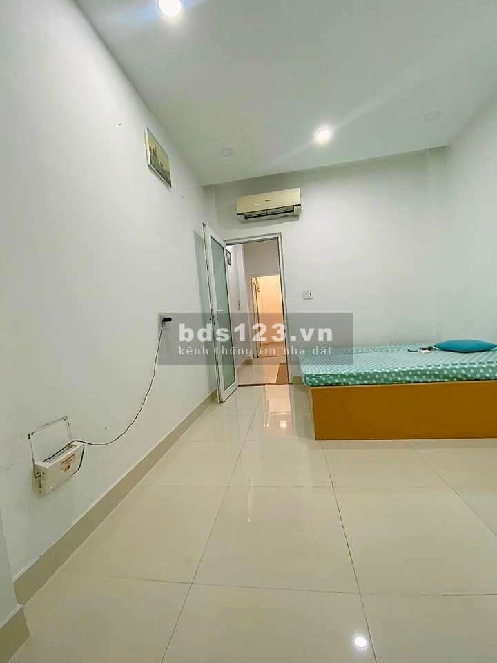 Kẹt tiền ngân hàng bán nhanh nhà đường Ung Văn Khiêm, Bình Thạnh, 54m2, 2 tỷ 560 triệu,