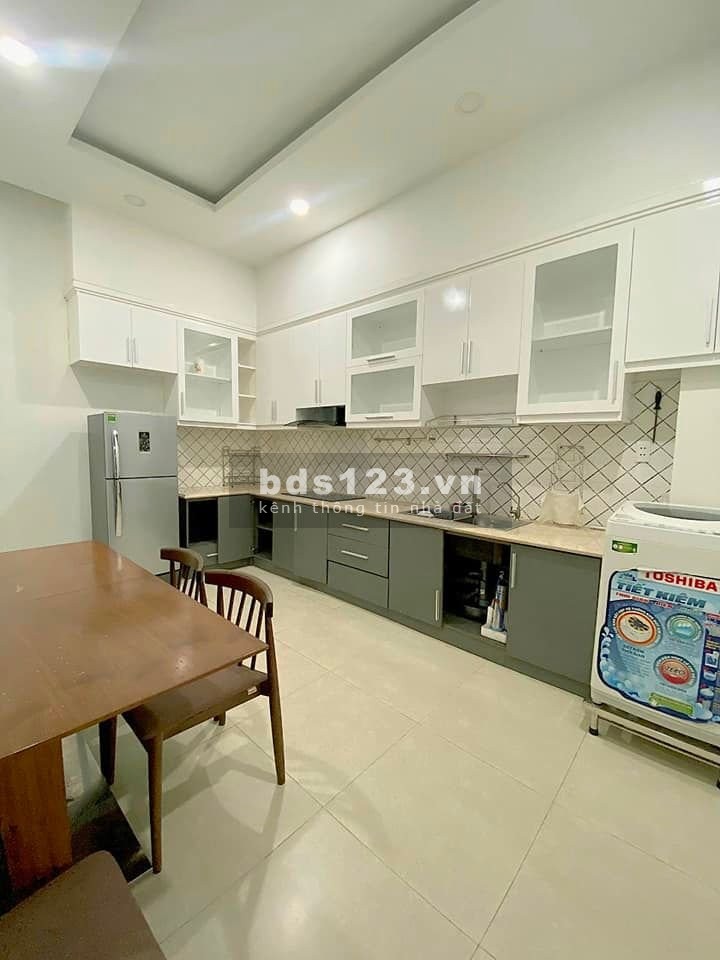 Kẹt tiền ngân hàng bán nhanh nhà đường Ung Văn Khiêm, Bình Thạnh, 54m2, 2 tỷ 560 triệu,