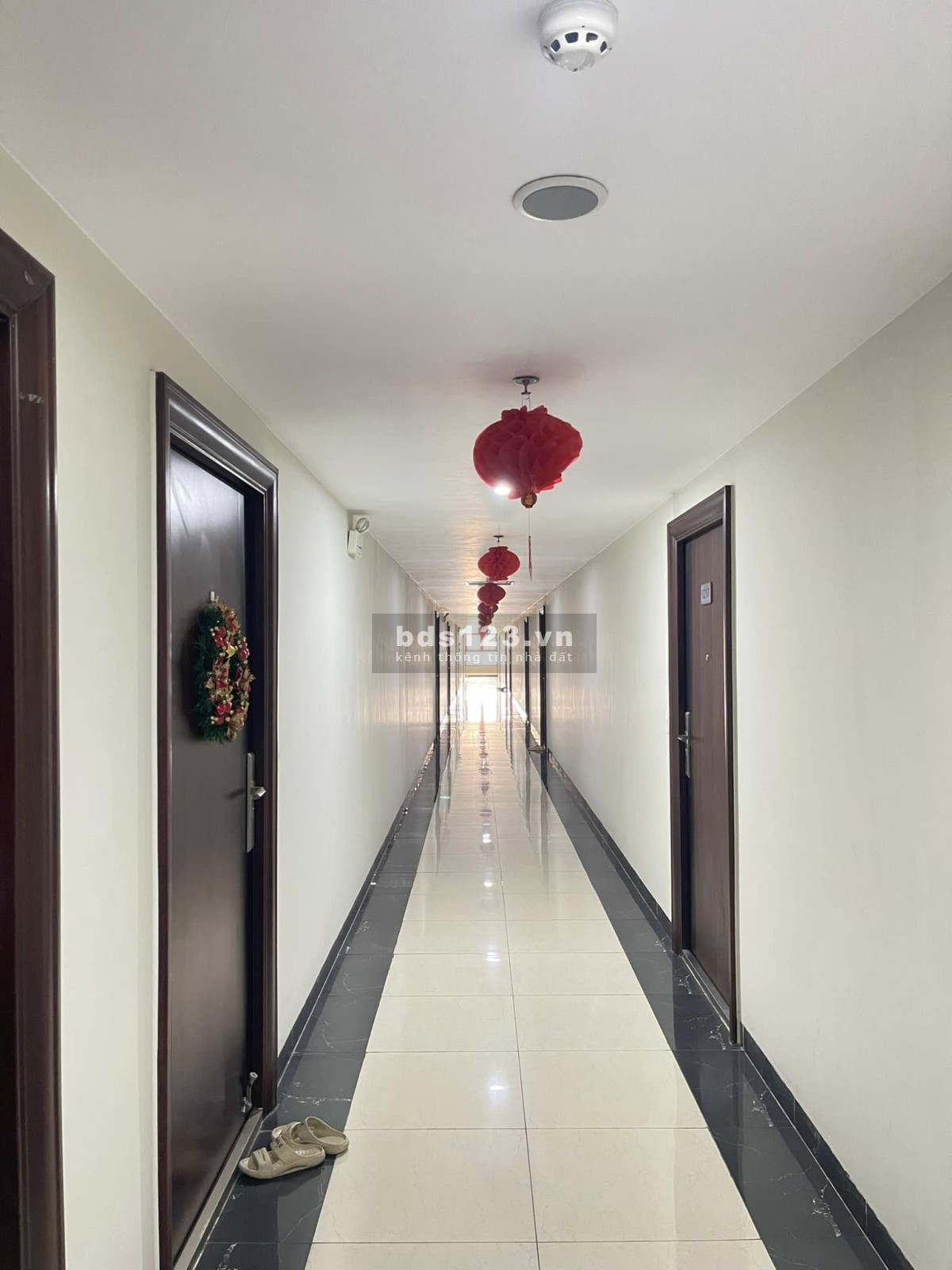 Bán căn hộ chung cư Homeland - Lô góc 92M² - View đẹp - Gía 4.8 tỷ