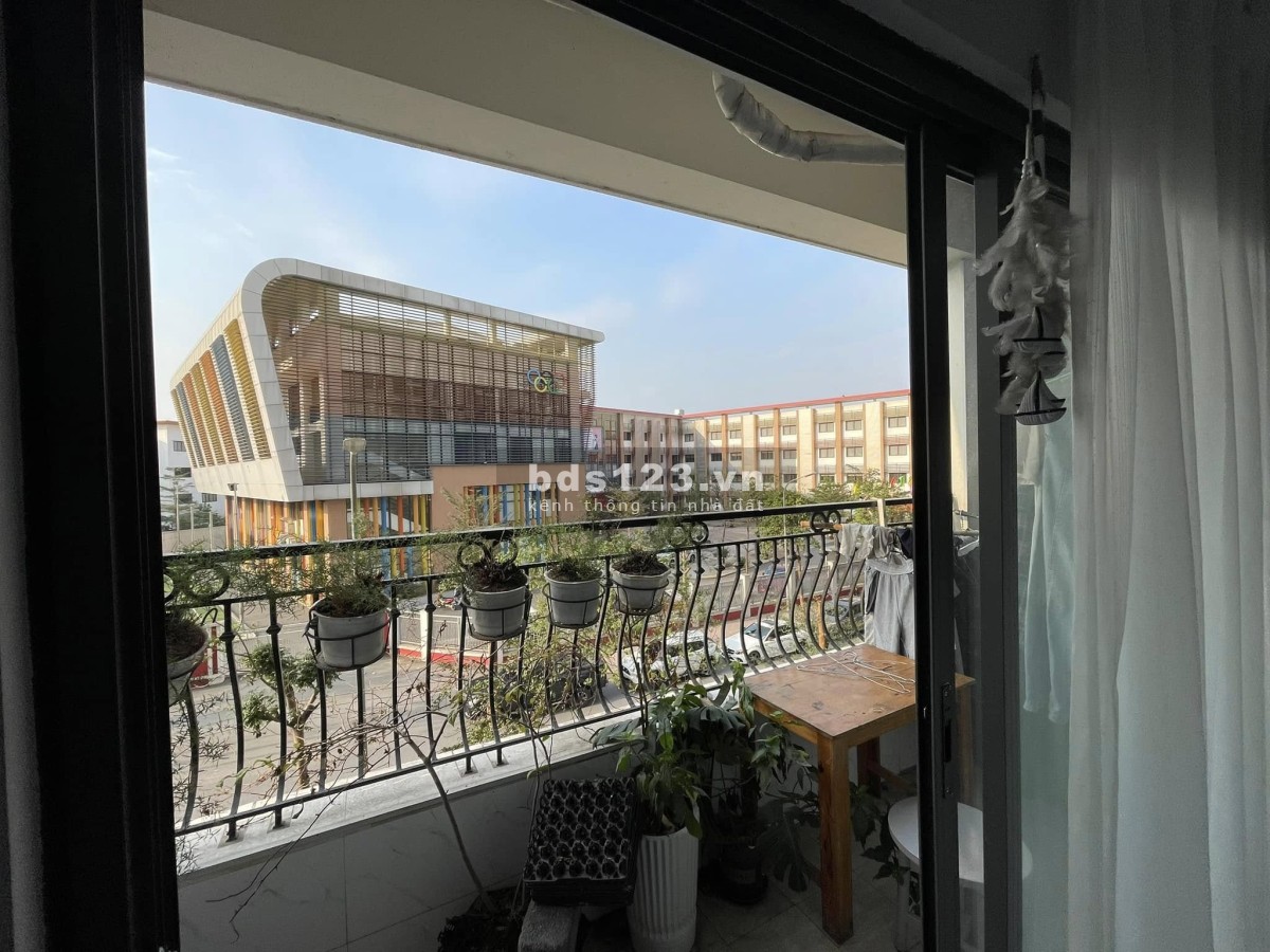 Bán căn hộ chung cư Homeland - Lô góc 92M² - View đẹp - Gía 4.8 tỷ