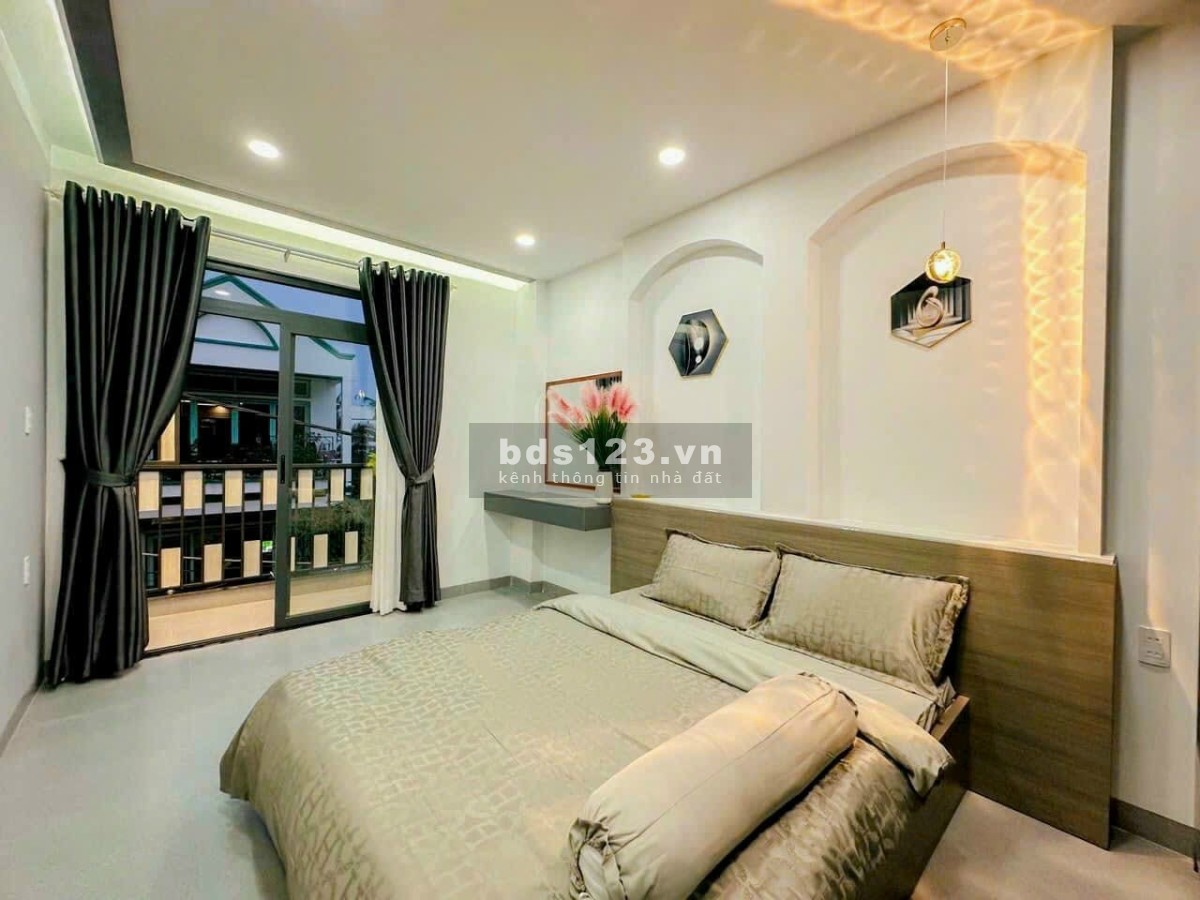 Cần tiền bán nhanh nhà đường hẻm Nguyễn Văn Luông, Quận 6, 55m2, 2 tỷ 180 triệu