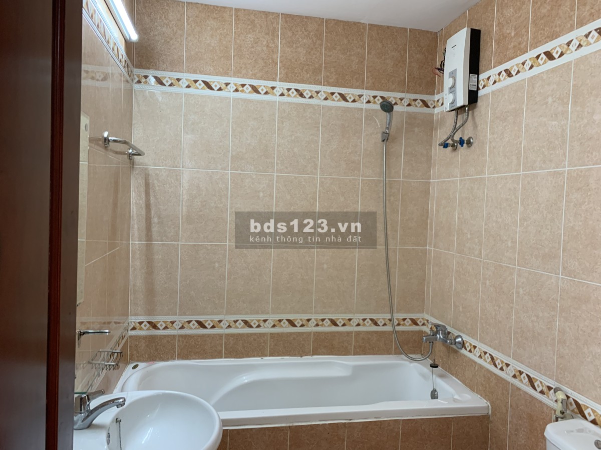 Chính chủ cần Cho thuê Căn hộ cao cấp SCREC, 974A Trường Sa, phường 12, quận 3, HCM.