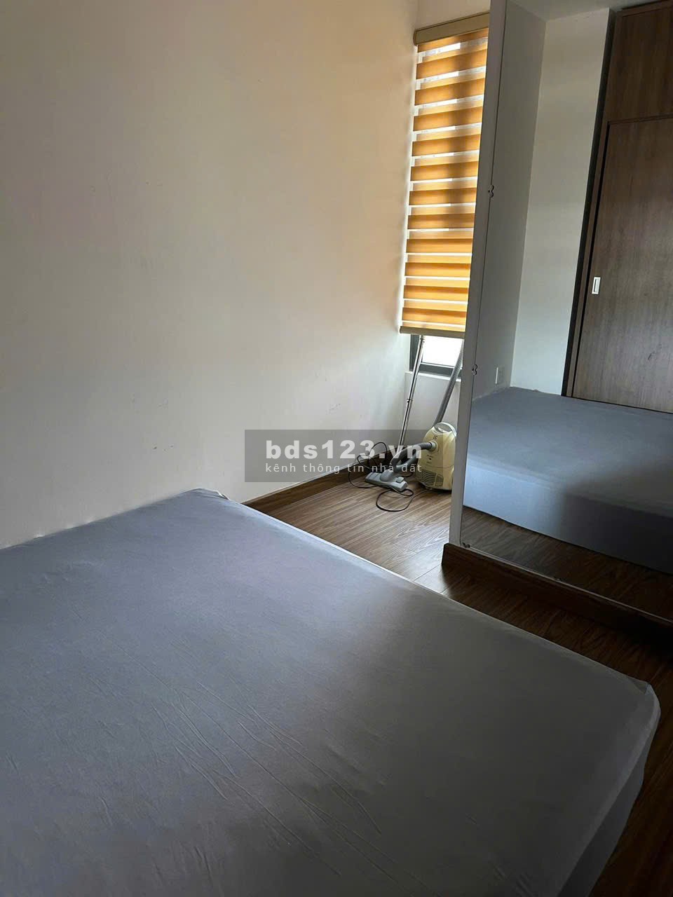 Chung cư D5, Đường D5, P25, BT: 3p ngủ, nhà mới, nội thất đẹp 17tr/tháng