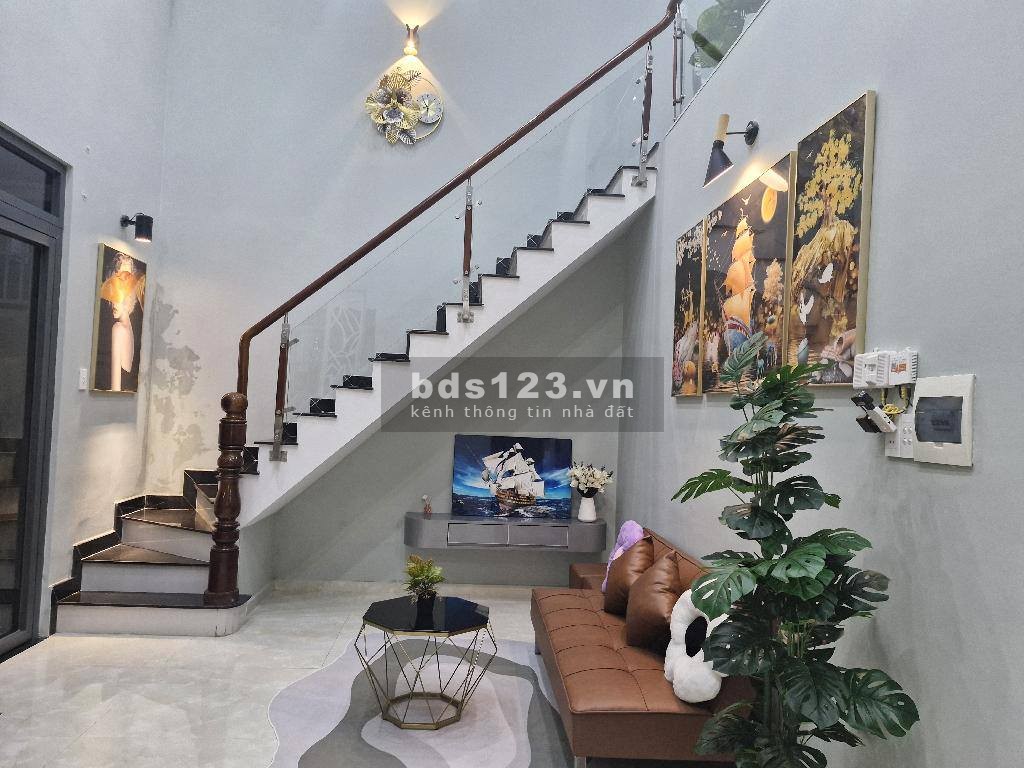 Hẻm 6m sát Lã Xuân Oai - Xe hơi ngủ nhà - 67m² - 2 tầng mà chỉ 5.7 tỷ (có lộc)