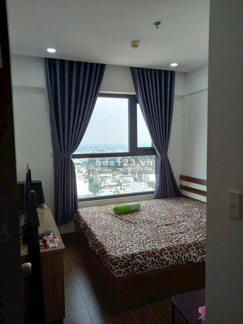 Chung cư PN Techcons,Hoa sứ, Phú NHuận: 115m2, 3p ngủ, 2wc, 19tr/tháng.