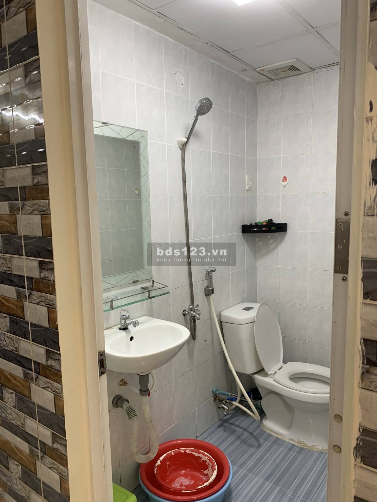 C/c Sacomreal Hòa Bình, Tân Phú: 95m2, 3p ngủ, 9tr/th