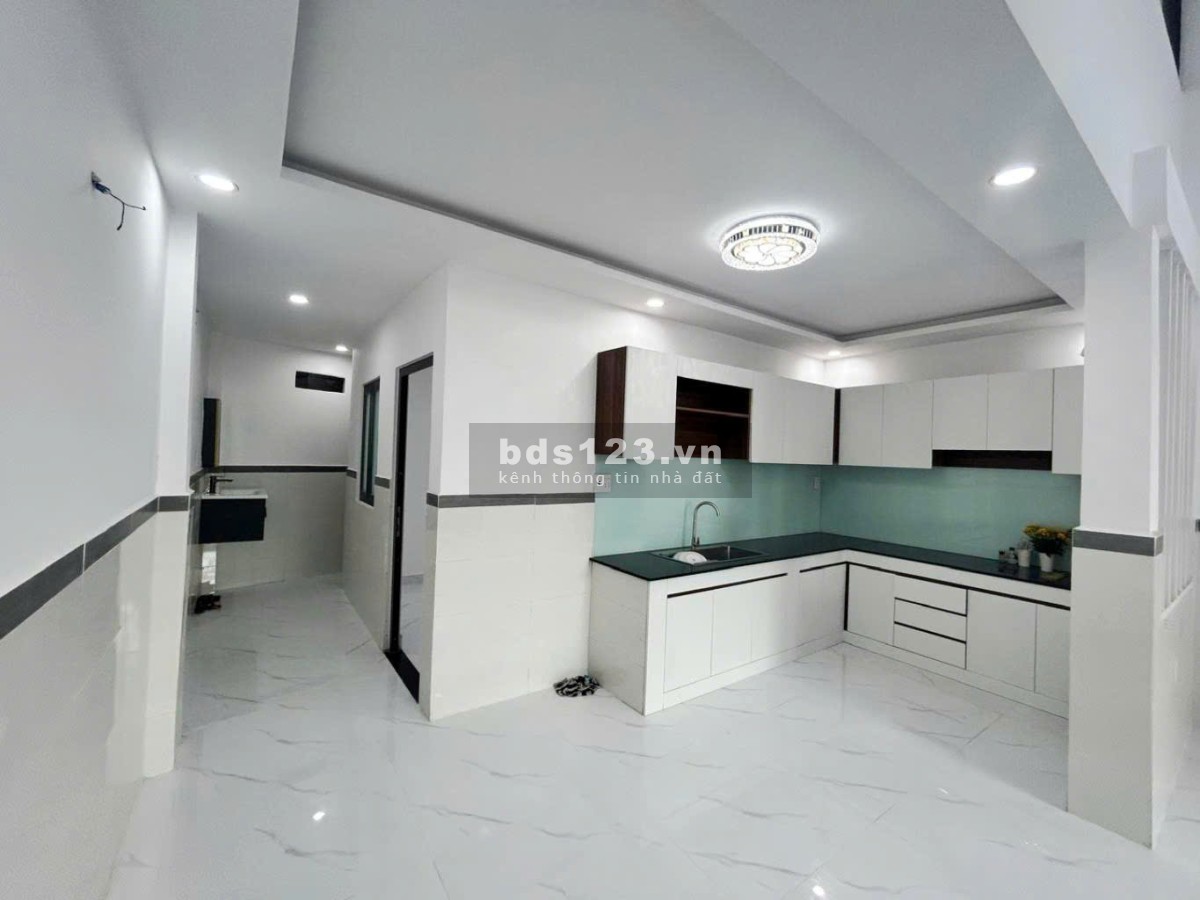 Chủ nhiệt bán tại Trường Thọ, Thủ Đức - 63M2 - KQH - Còn 4,3T (có lộc)
