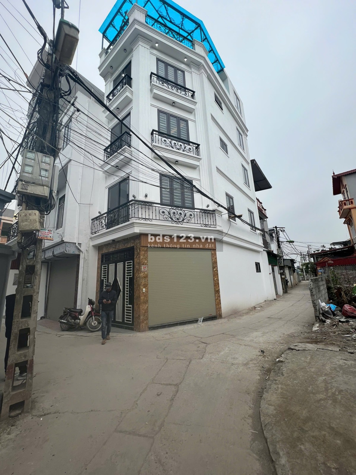Bán nhà mới 5 tầng 4 ngủ, thiết kế hiện đại