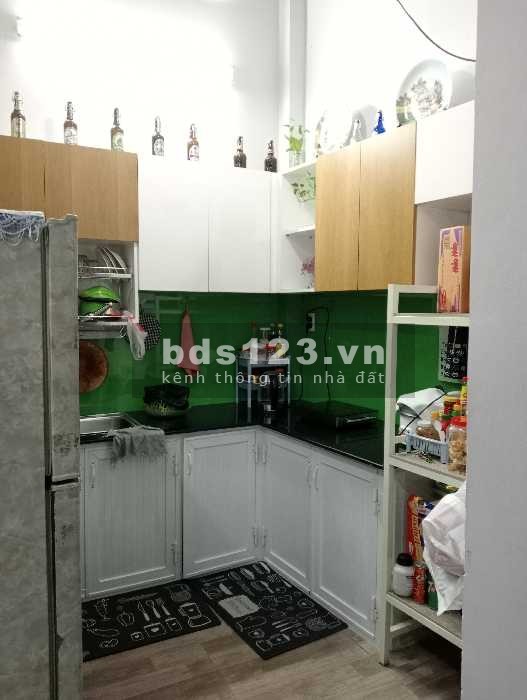 Nhà 4 tầng BTCT 40M2 cách mặt tiền kênh Tân Hóa 5M, giá chỉ chưa tới 5 tỷ