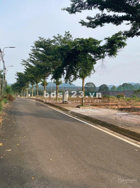 Bán 3 lô đất TT thành phố view Đà Lạt, full thổ cư, giá 8,8 triệu/m² (odt). Lh: 0938215687 (a. mới)
