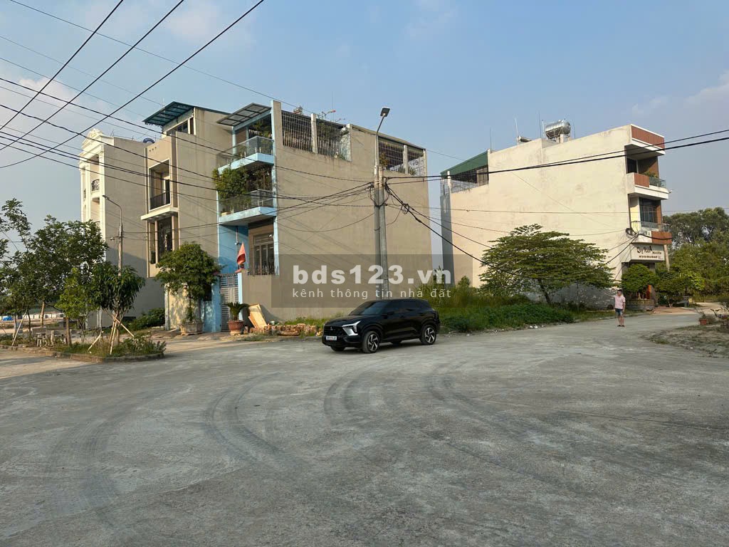Đấu giá X1 Nguyên Khuê - Đường 3 ô tô tránh vỉa hè - Tiện ích bạt ngàn, diện tích 80M2