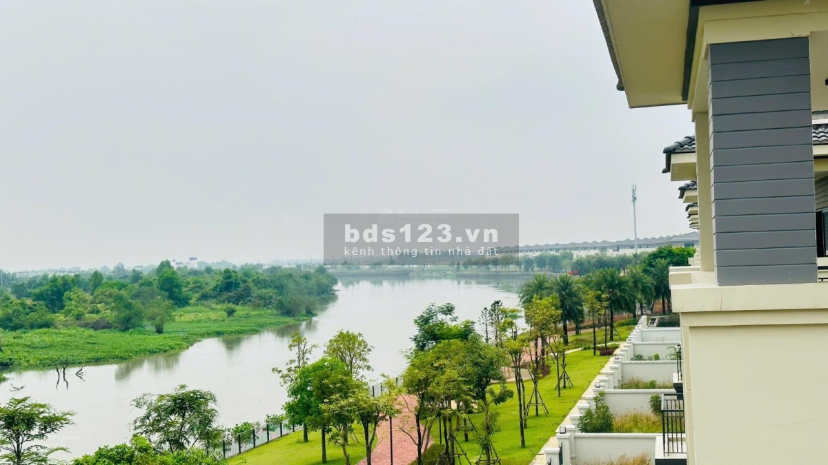 Bán nhà phố 5X27, 3 phòng ngủ, 1 trệt 2 lầu (Palm City Novaland)