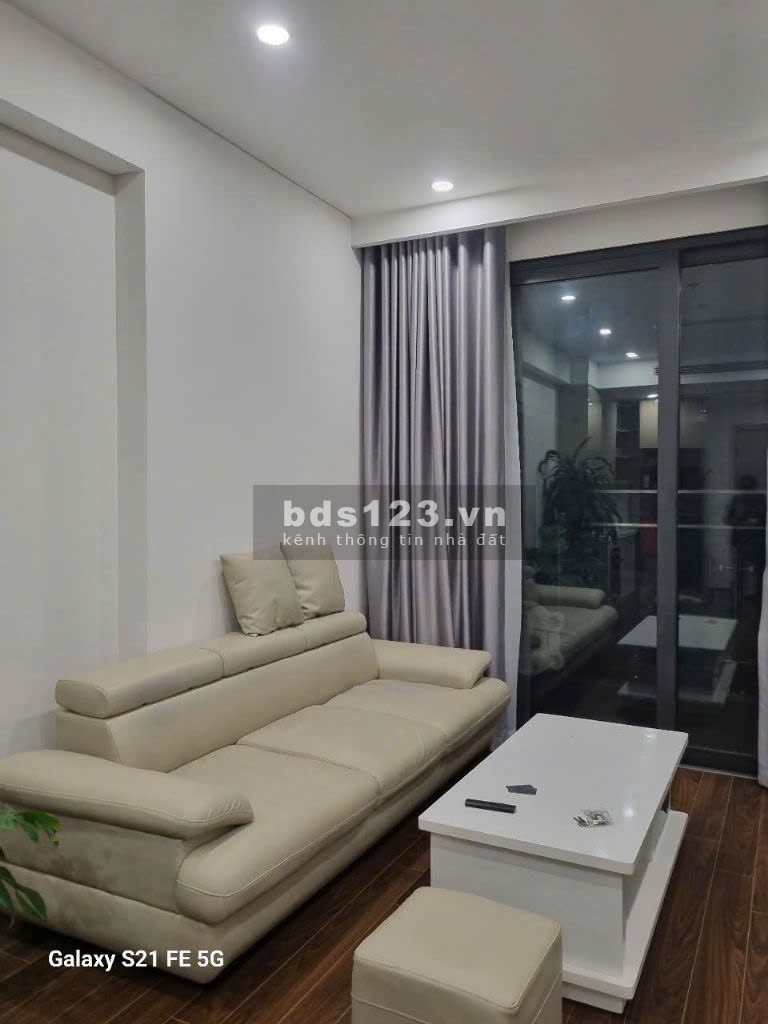 Gấp ! Căn 47m2 view hồ full đồ tại Masteri Vinhomes Smart City. Giá chỉ 4,1 tỷ