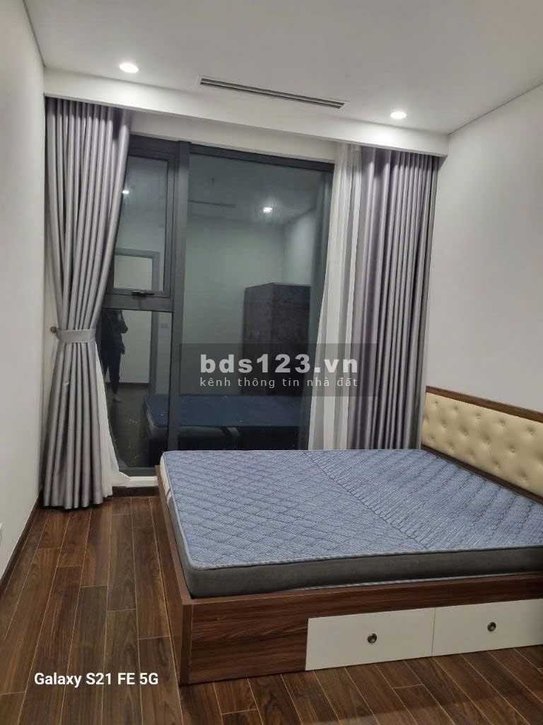 Gấp ! Căn 47m2 view hồ full đồ tại Masteri Vinhomes Smart City. Giá chỉ 4,1 tỷ