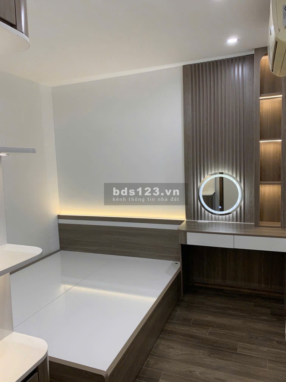 Căn hộ chung cư 47m2 2PN+1WC giá 2 tỷ tại khu đô thị HH Linh Đàm