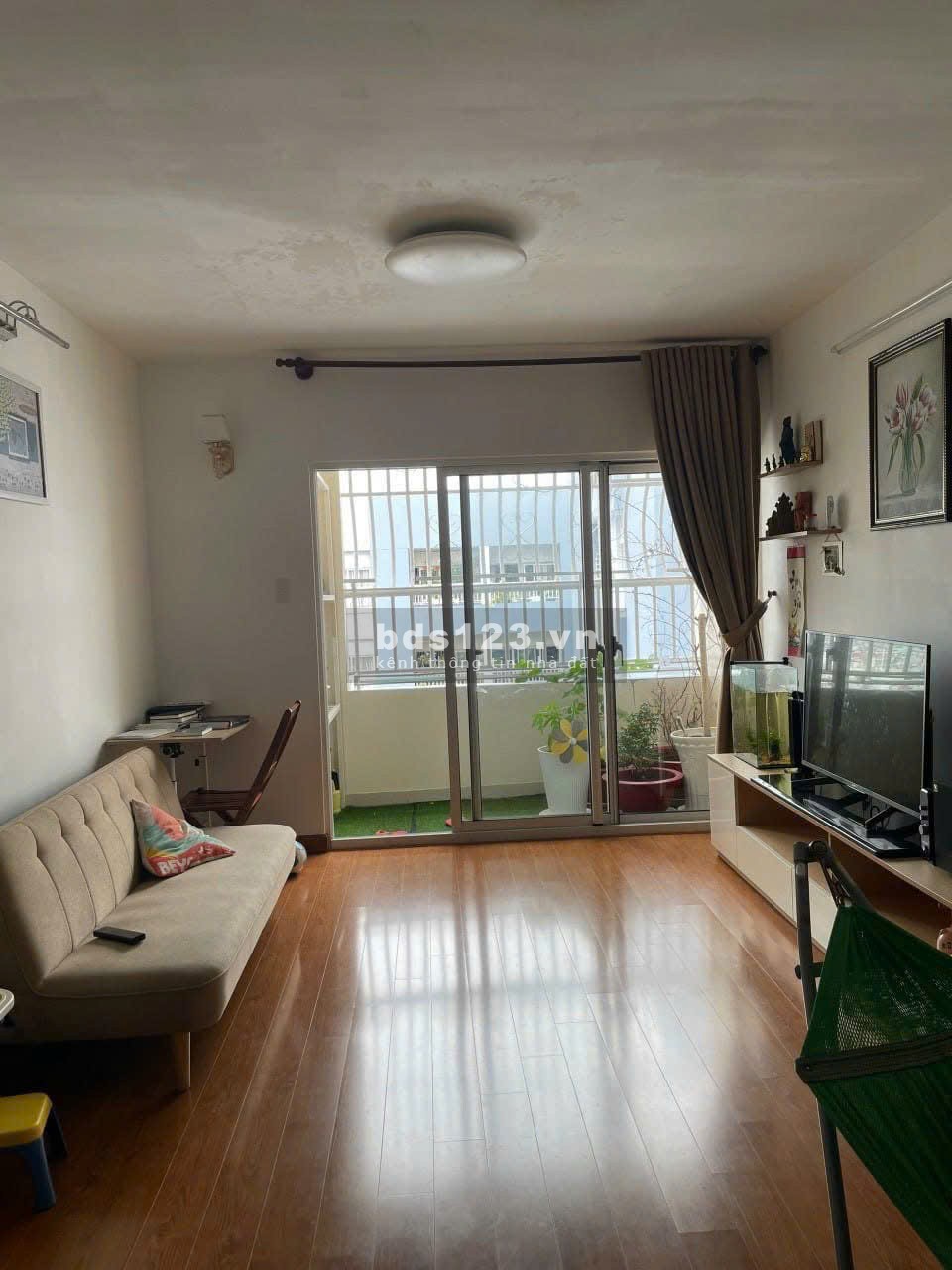 Chung cư SaiGon Town, Thoại Ngọc Hầu, Tân Phú, 100m2, 3PN, 11tr/tháng.