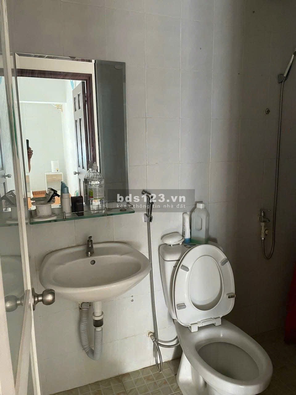 Chung cư SaiGon Town, Thoại Ngọc Hầu, Tân Phú, 100m2, 3PN, 11tr/tháng.