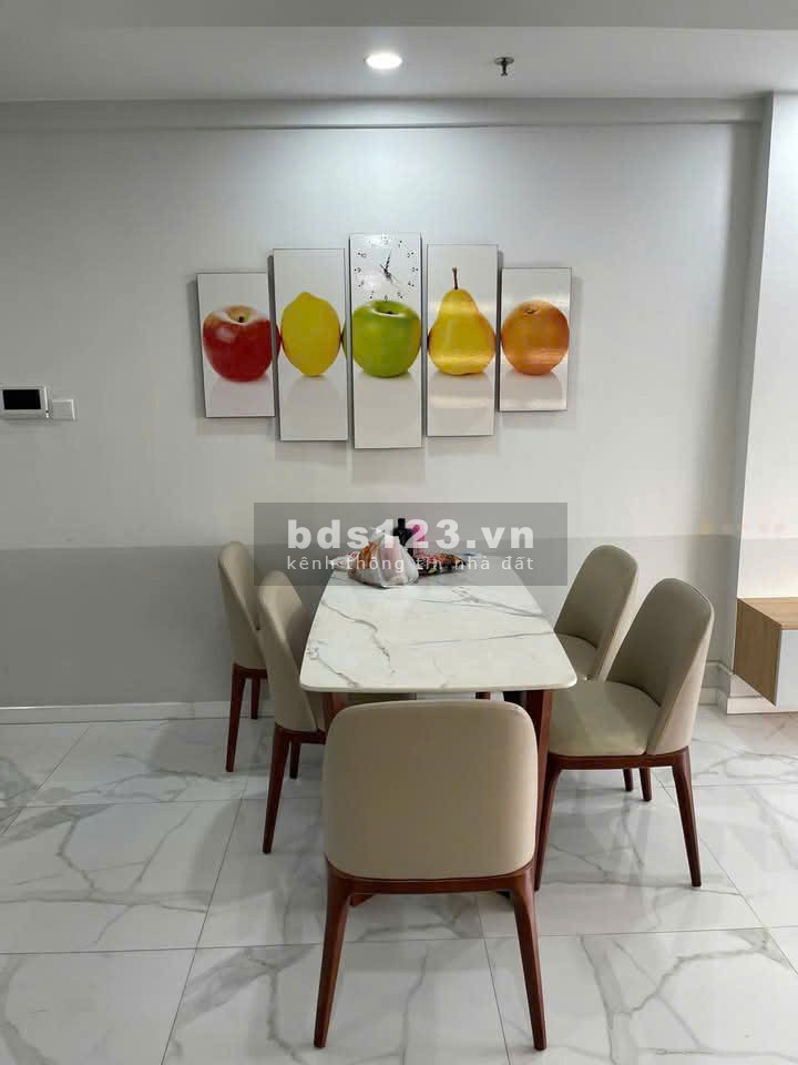 Chung cư Everich Lê Đại Hành, P15, Q11: 120m2, 2pn, 2wc, 18tr
