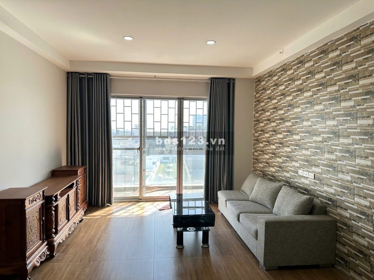 Chung cư 590, CMT8,P11, Quận 3:95m2,2p ngủ,2wc,NTCB, 14tr/th