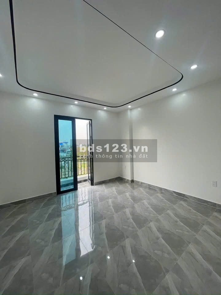 bể nợ!!! bớt 200tr bán gấp căn 1 trệt 2 lầu, giá còn 2ty490 nằm ngay cây xăng Thịnh Phát Lộc, TDM